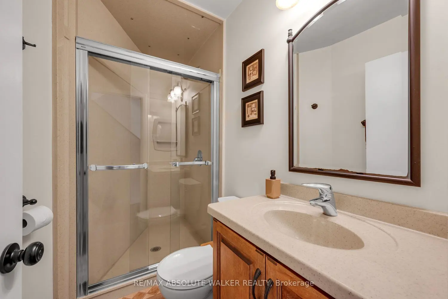 26 Riverdale Avenue photo 3