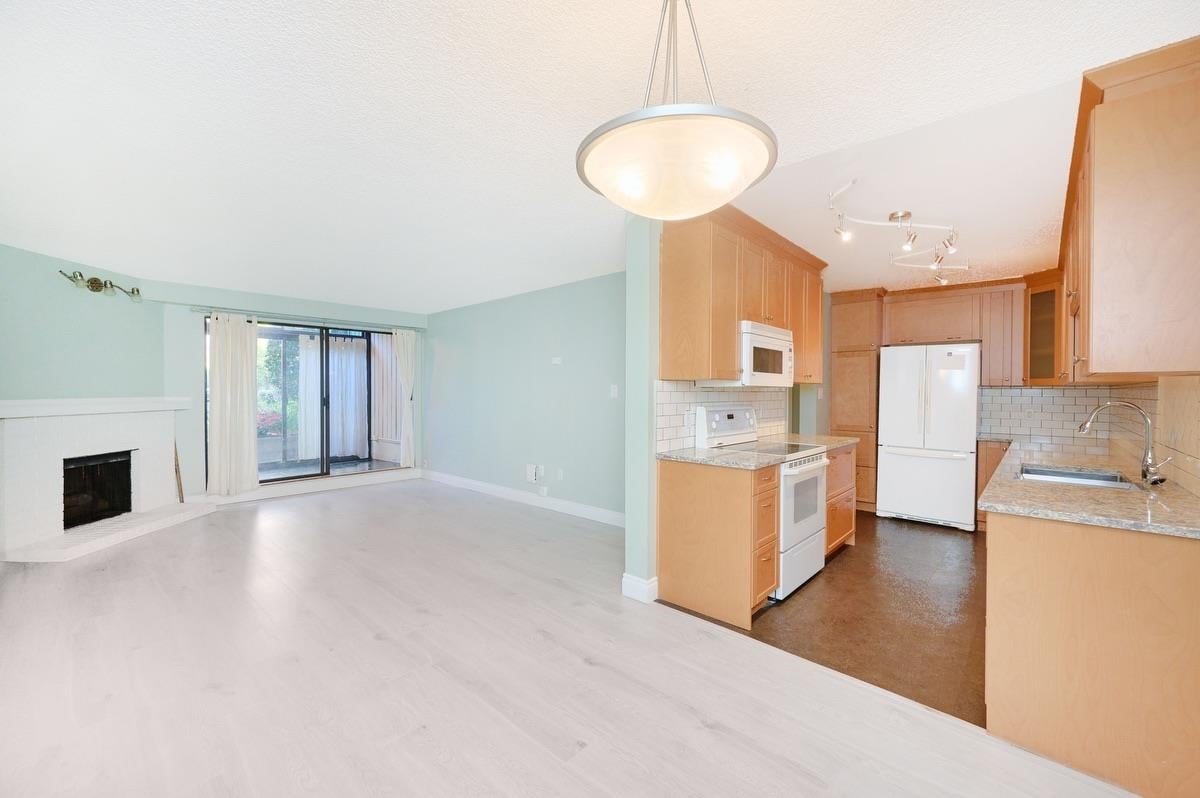 Additional image 4 of 109-9202 Horne Street, Burnaby, BC, V3N 4K2