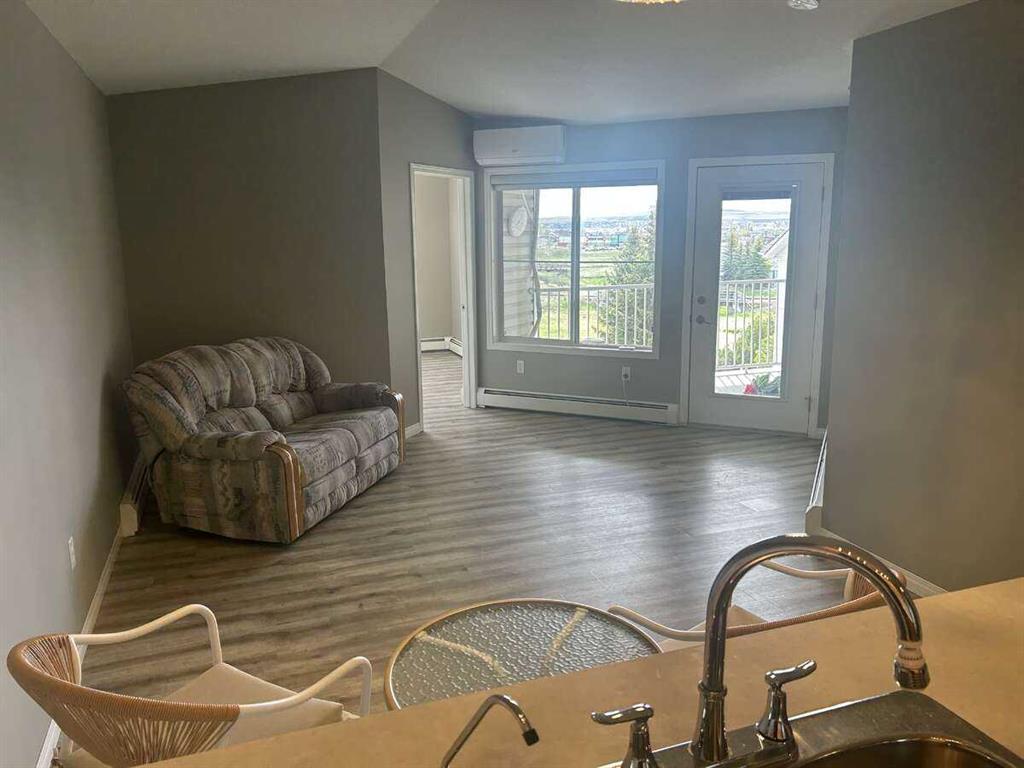 Additional image 2 of 403-305 1 Avenue NW, Airdrie, AB, T4B 2M5