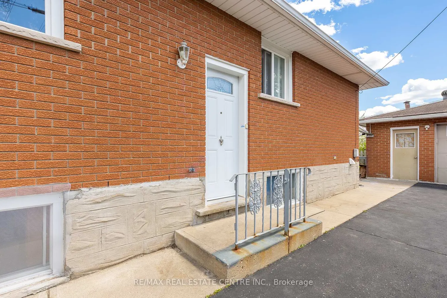 Additional image 4 of 211 Ballantyne Avenue