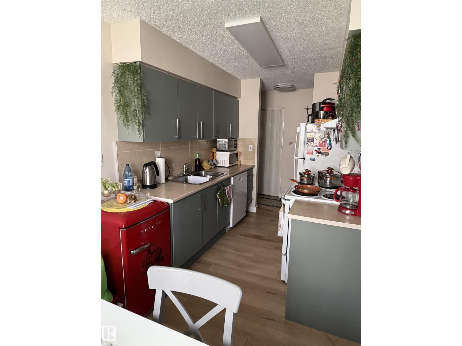 Additional image 5 of 205-10604 110 Avenue NW, Edmonton, AB, T5H4C7