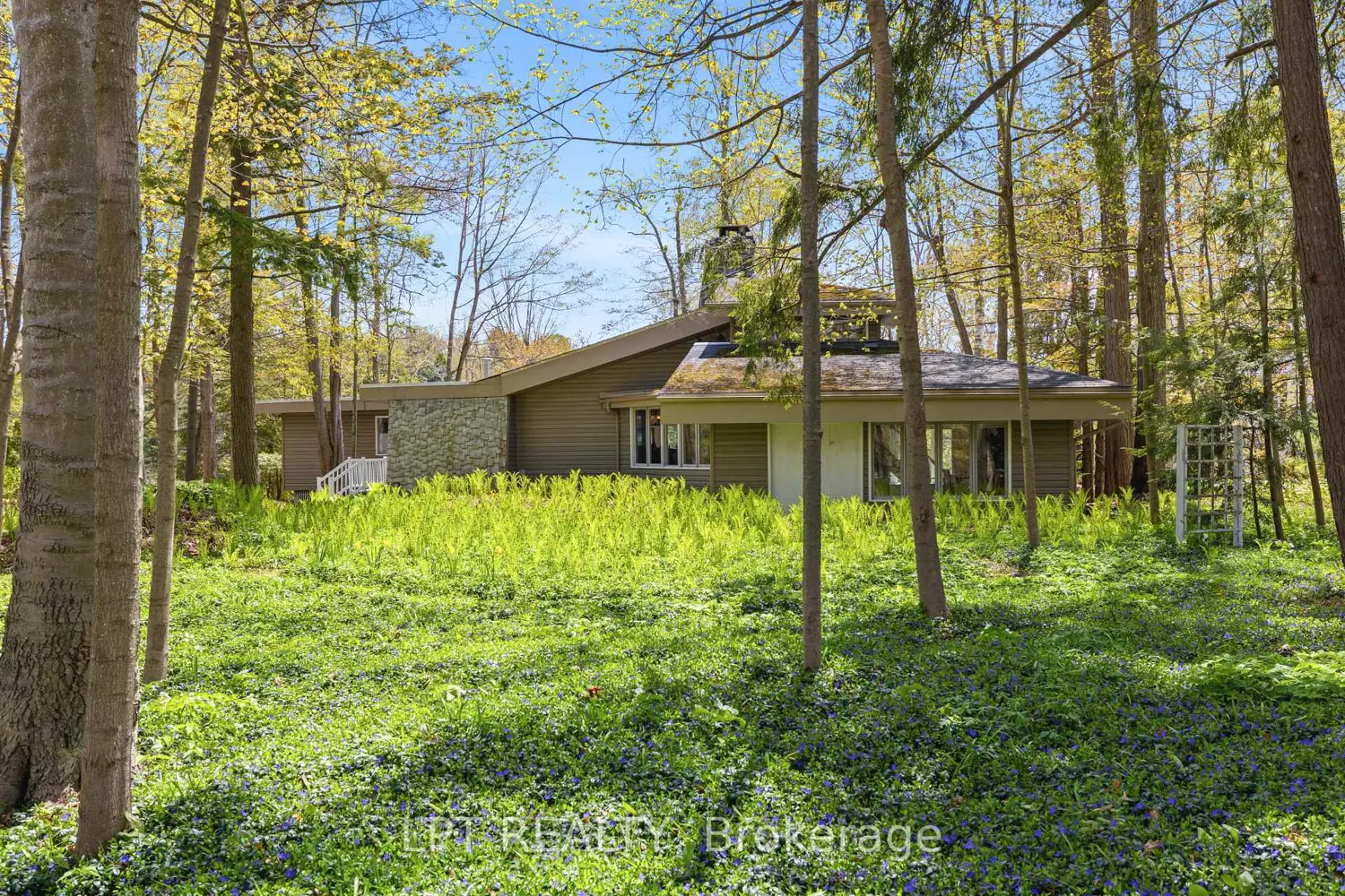 125 Sibbald Crescent photo 2