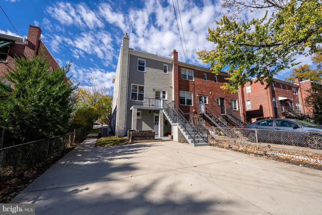 Additional image 34 of 4717 7th Street NE, Washington, DC 20017