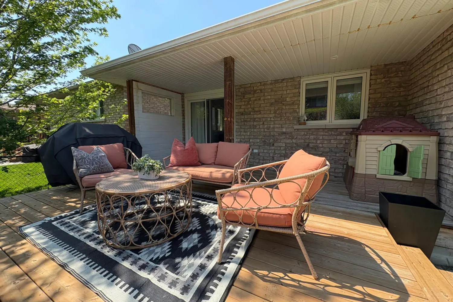Additional image 18 of 401 Bianco Crescent