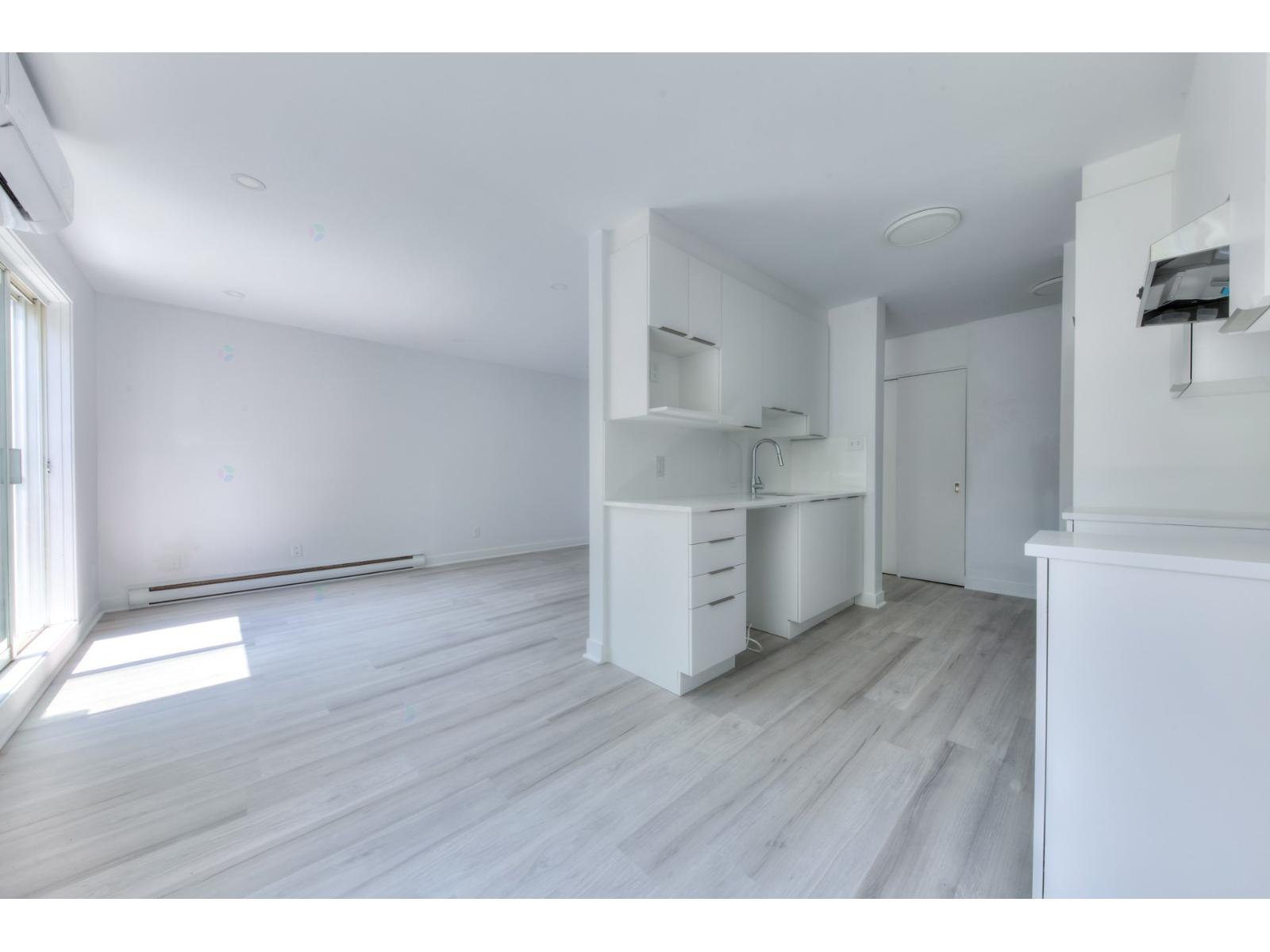 106 Boul. Jean-Paul-Vincent