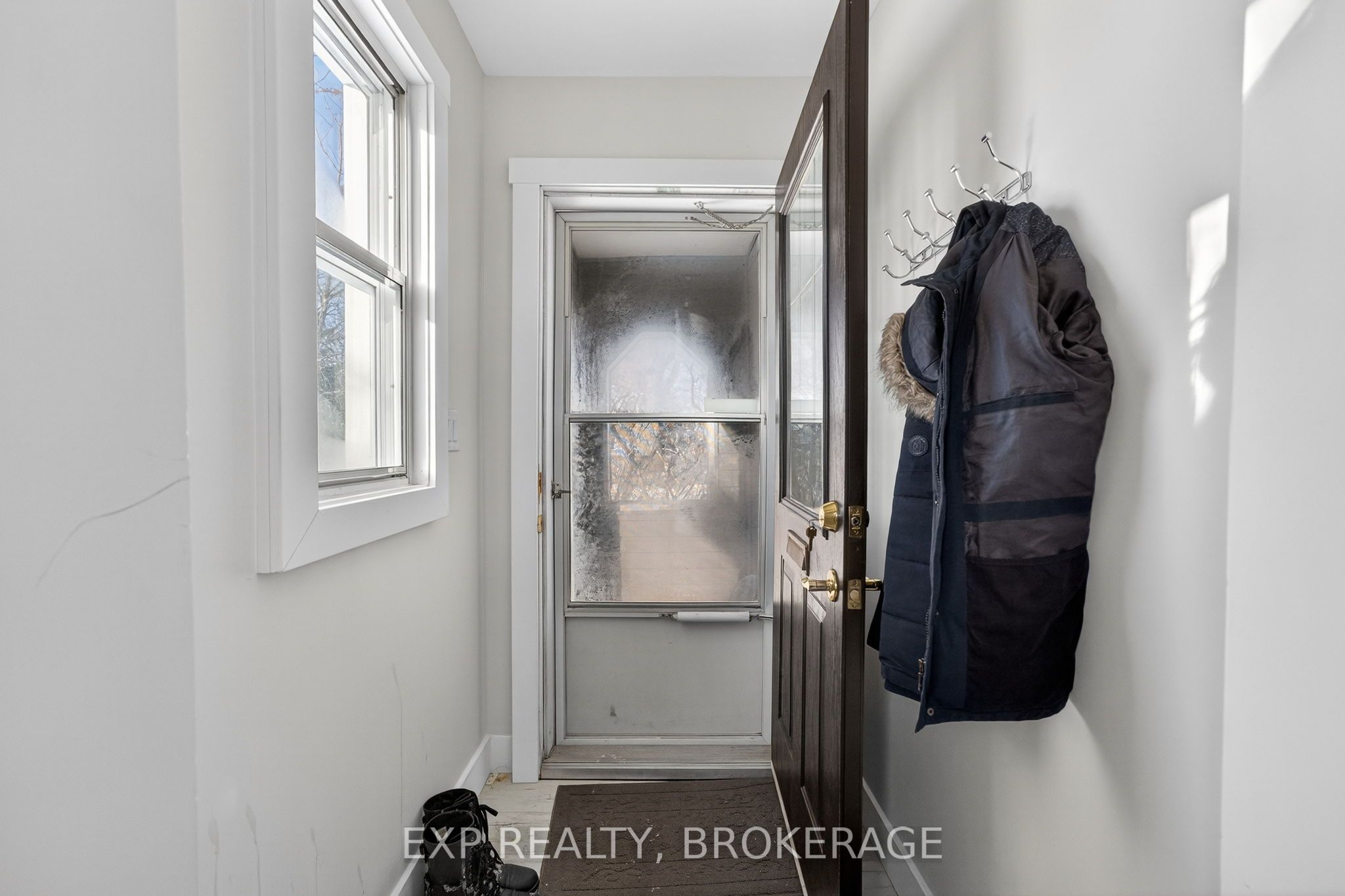 Additional image 2 of 19 Scott Street, Kingston, ON, K7L 1L3