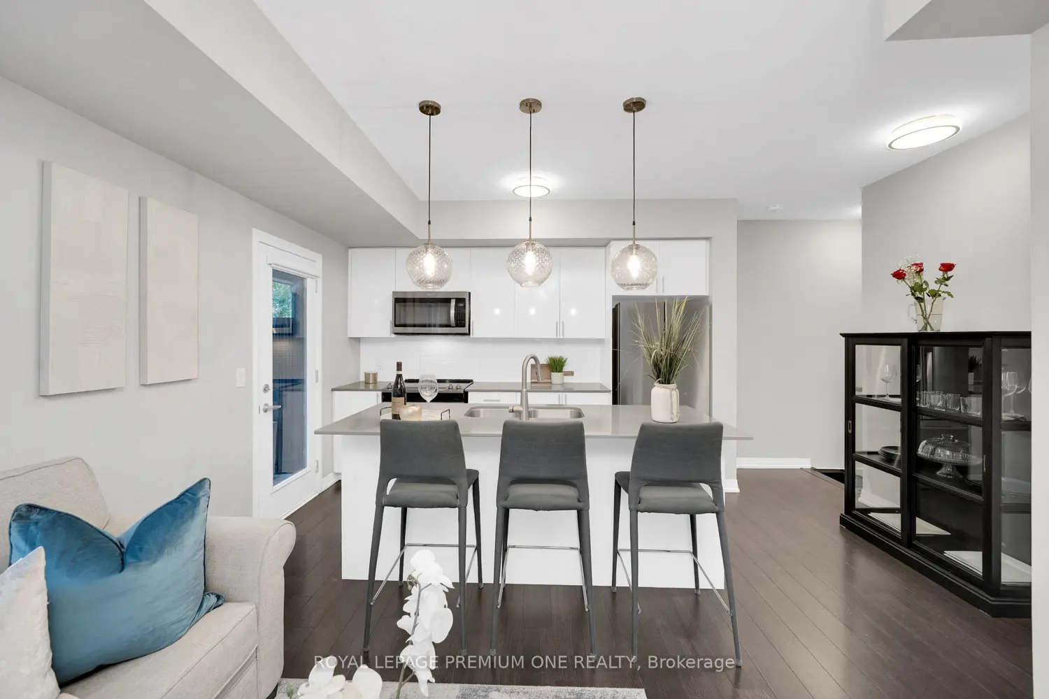 1202 Main Street 108 photo 2