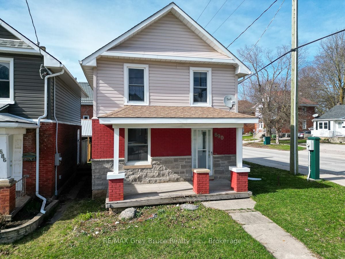 Additional image 2 of 690 8th Street E, Owen Sound, ON, N4K 1L8