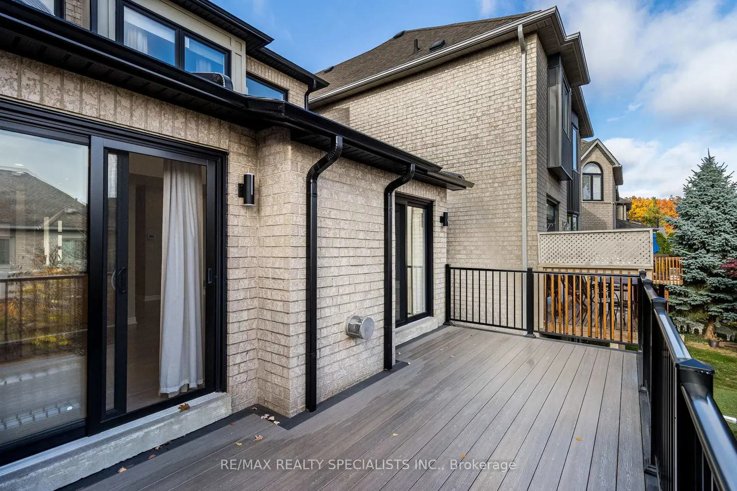 Additional image 16 of 2115 Pinevalley Crescent
