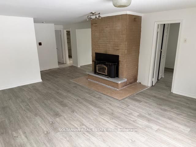 207 Bayview Avenue, Georgina, ON, L4P 2T3