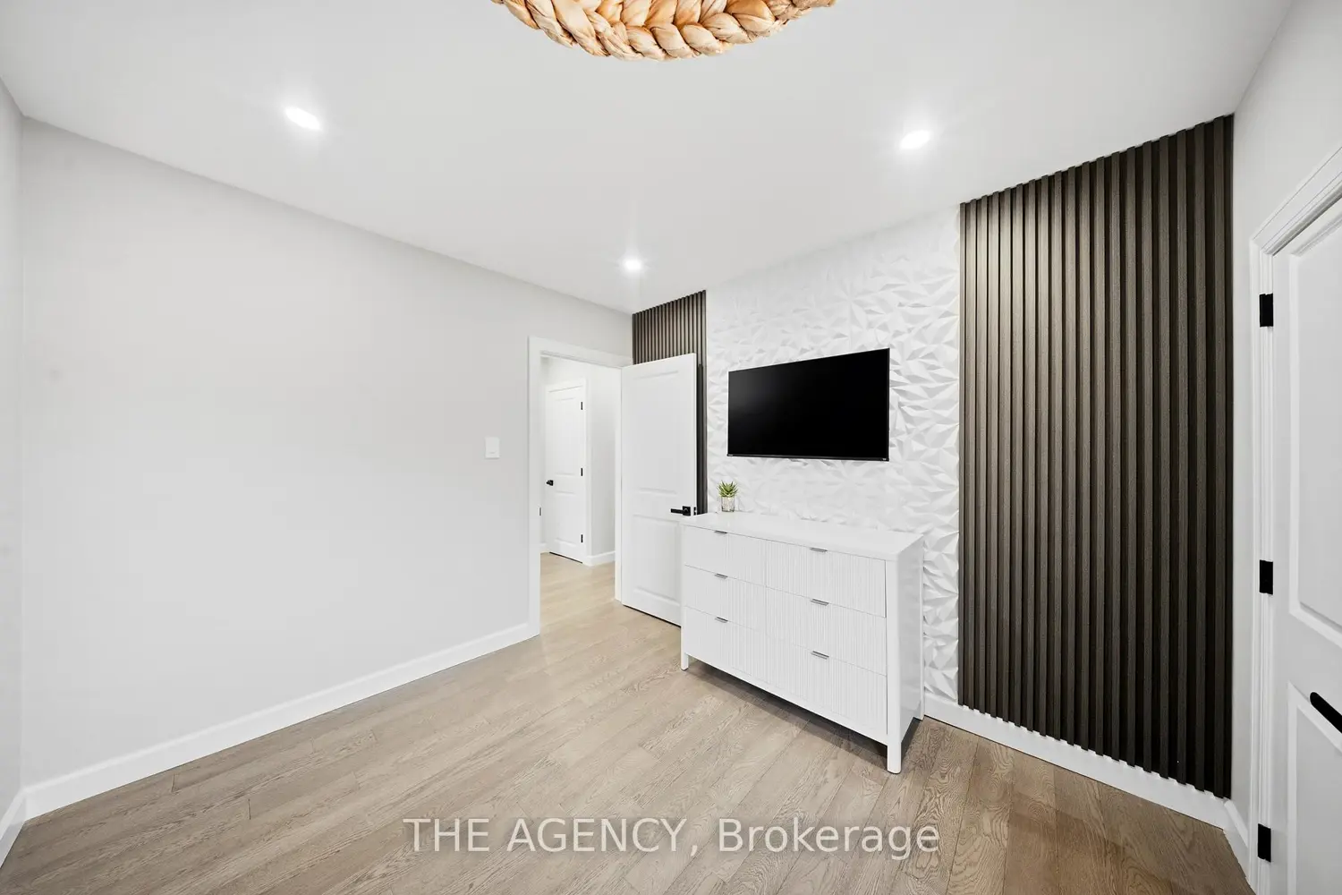 Additional image 9 of 273 Stinson Crescent