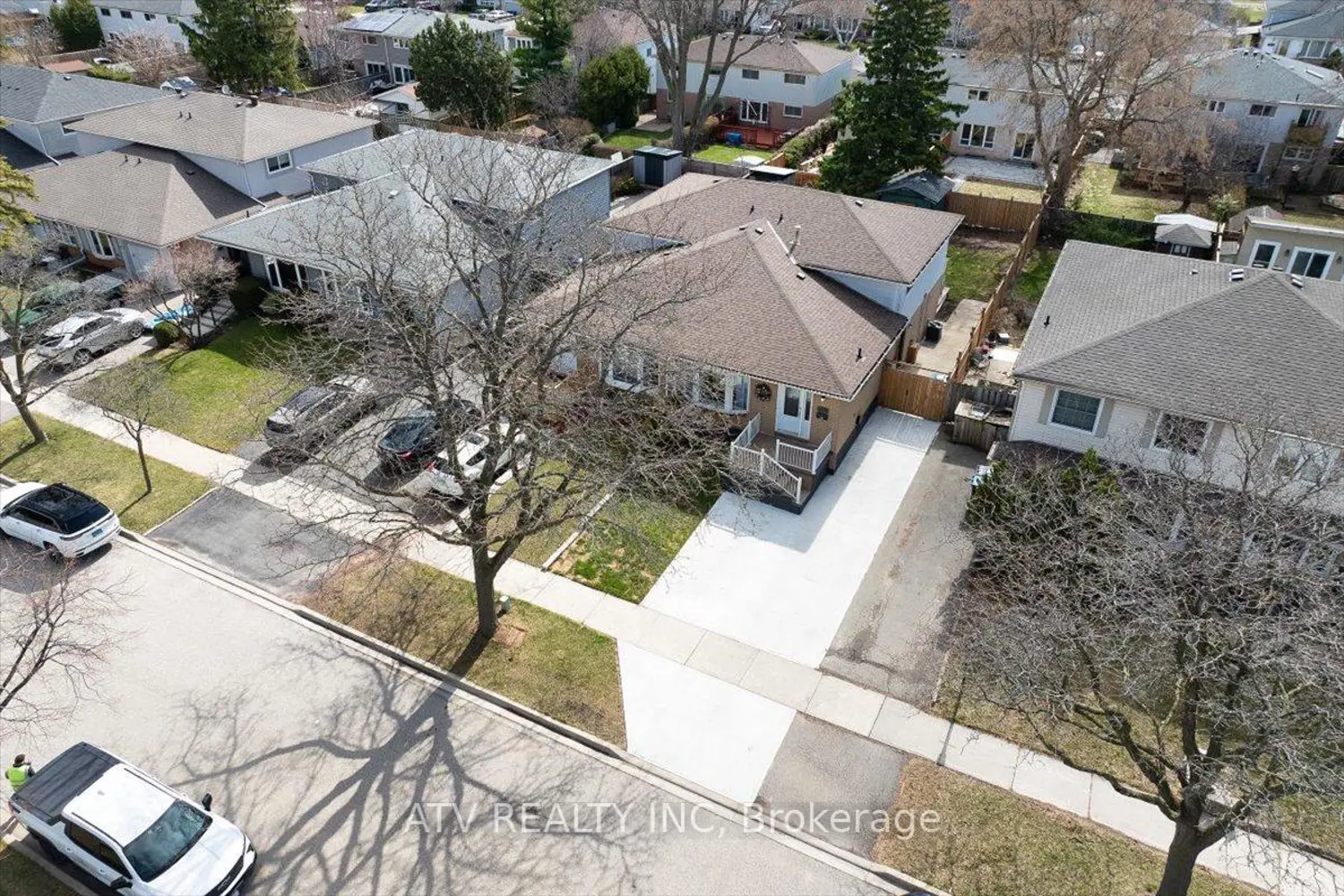 Additional image 16 of 2504 Glamworth Crescent