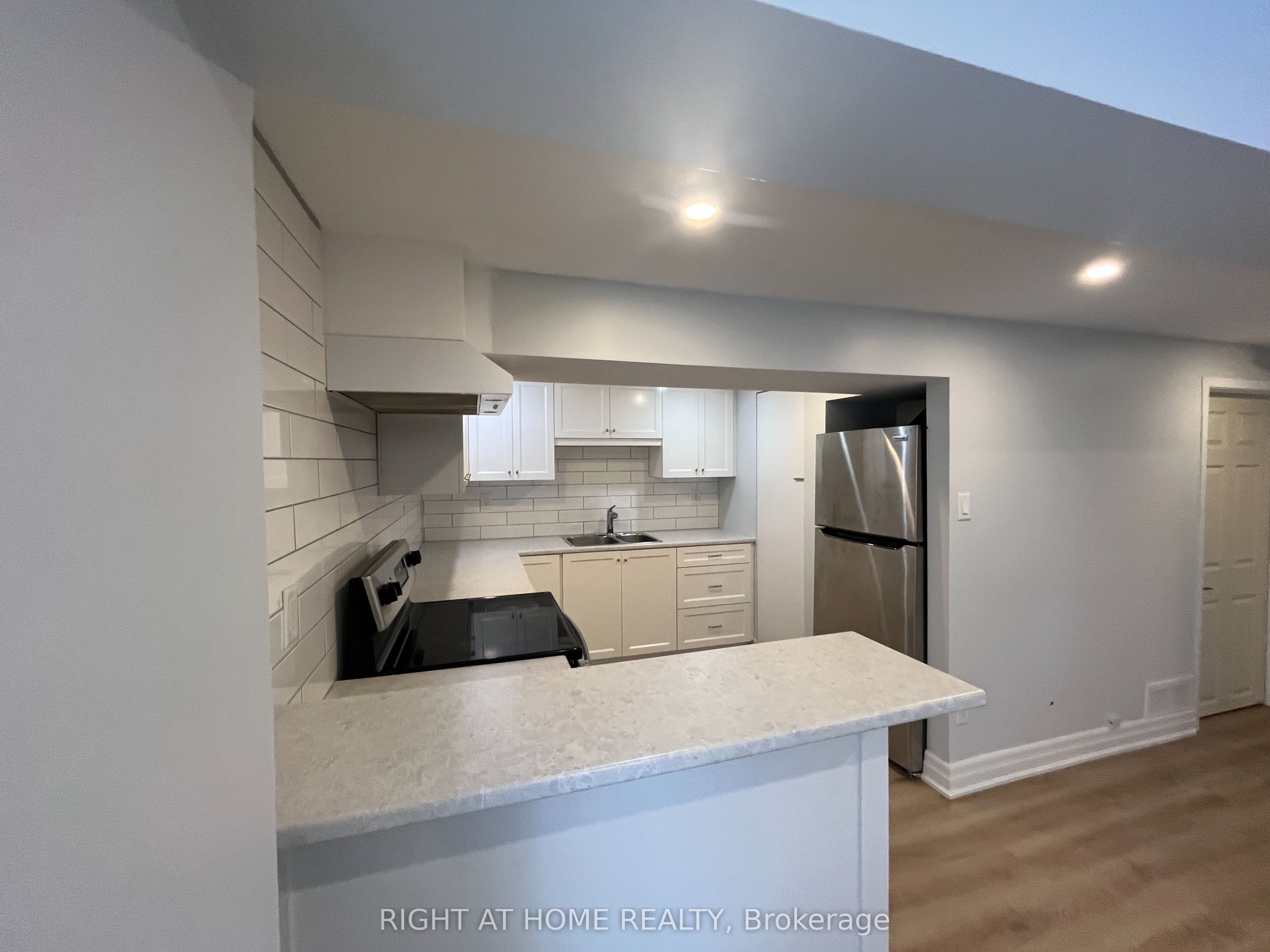 Additional image 5 of 4203 Wheelwright Crescent, Mississauga, ON, L5L 2X4