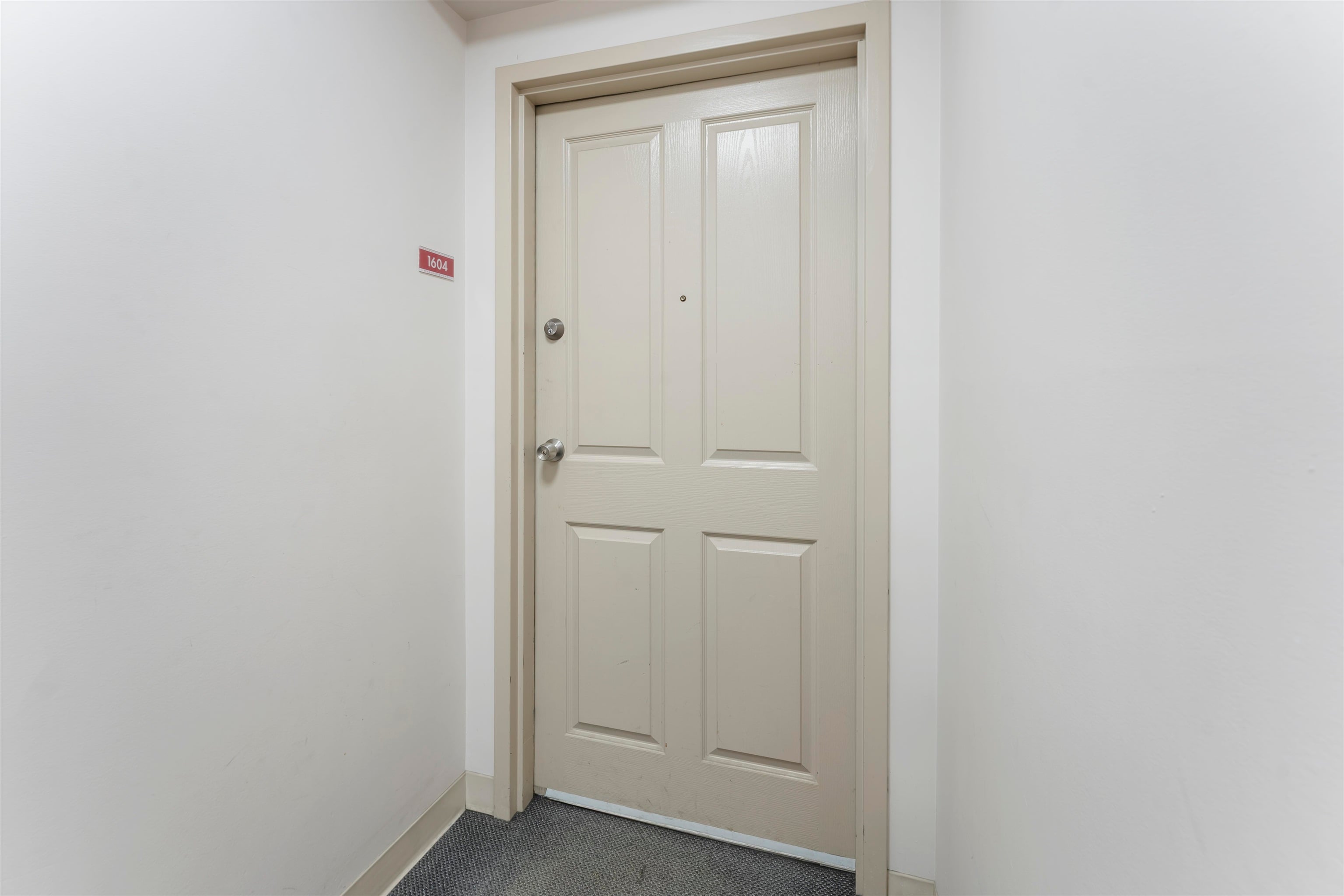 Additional image 4 of 1604-10523 University Drive, Surrey, BC, V3T 5T8