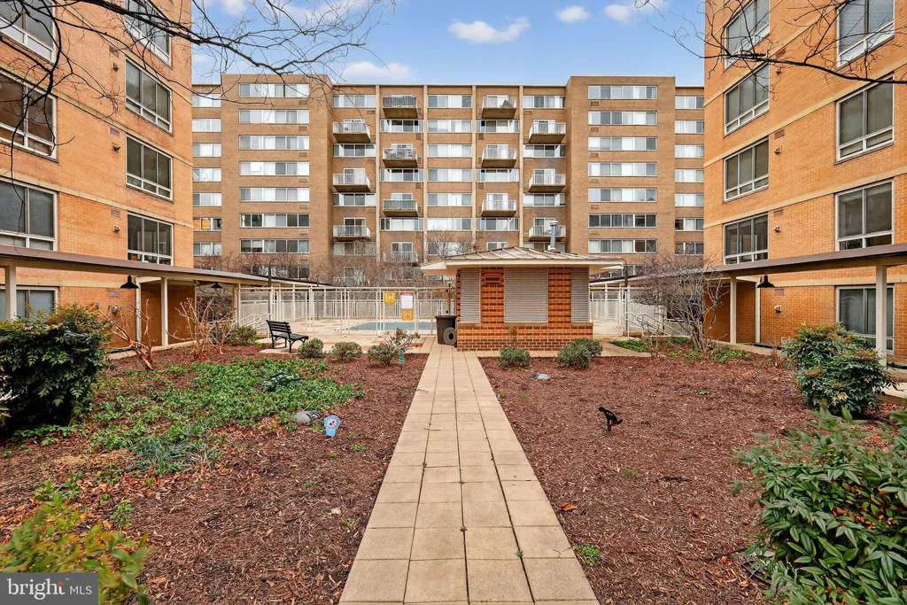 Additional image 30 of 800 4th Street SW Unit S124, Washington, DC 20024