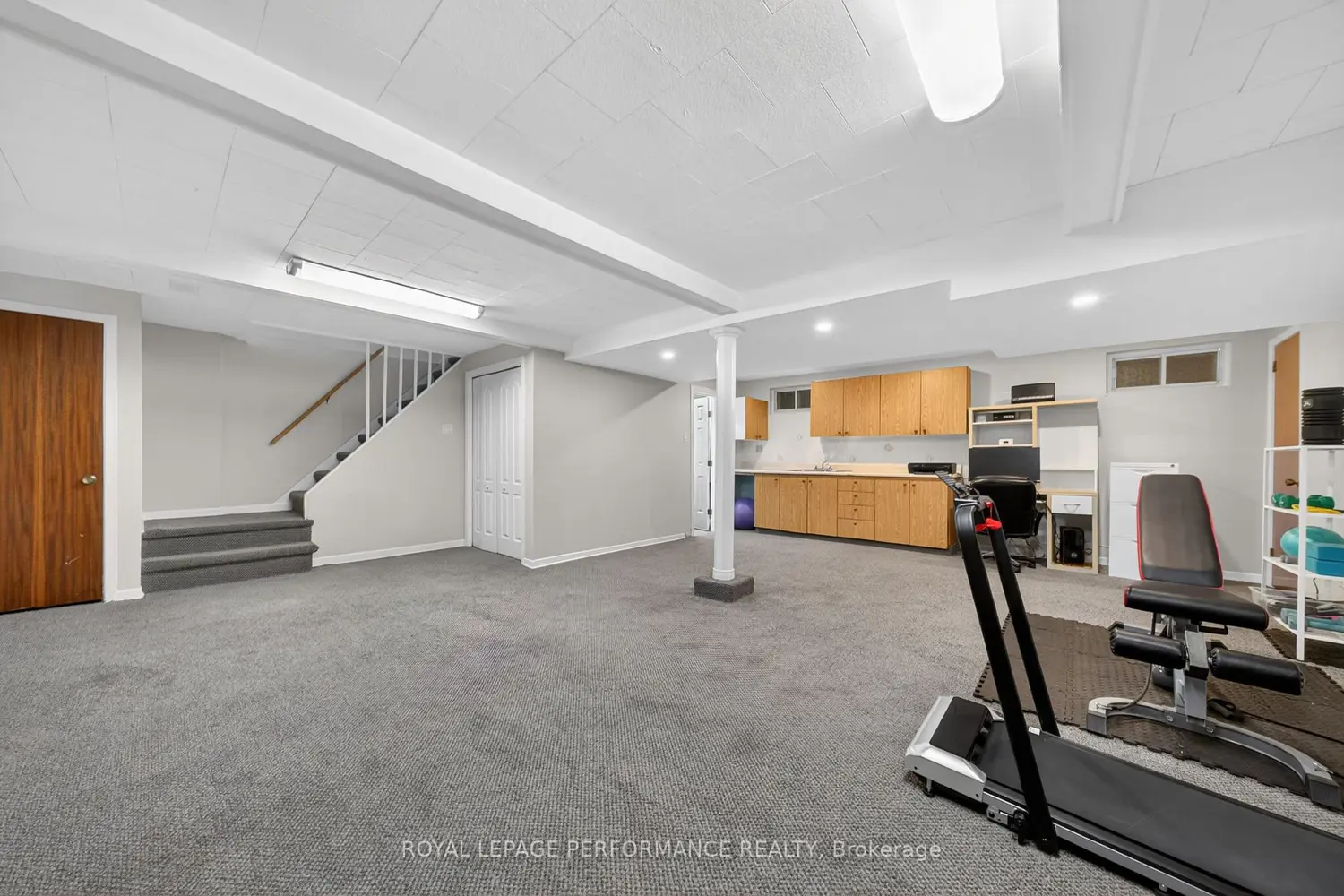 1182 Greyrock Crescent photo 4
