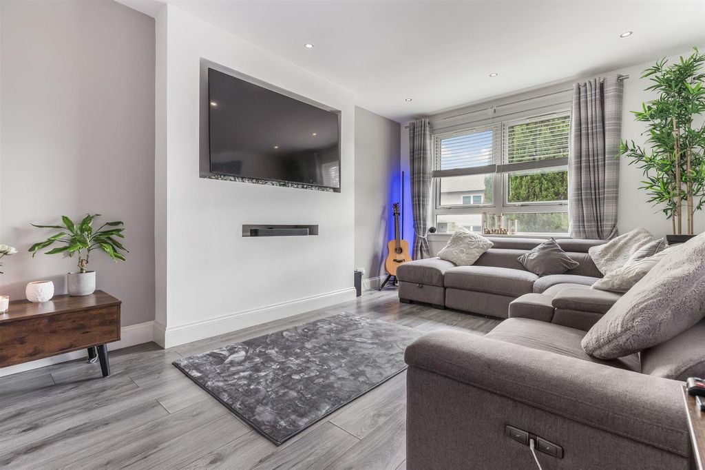 Additional image 8 of 2 bed flat for saleHawthorn Street, Clydebank G81