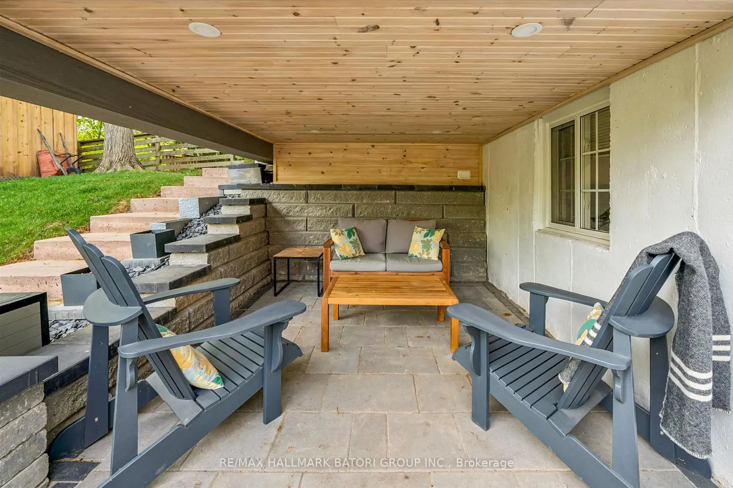 Additional image 16 of 38 Deerwood Crescent