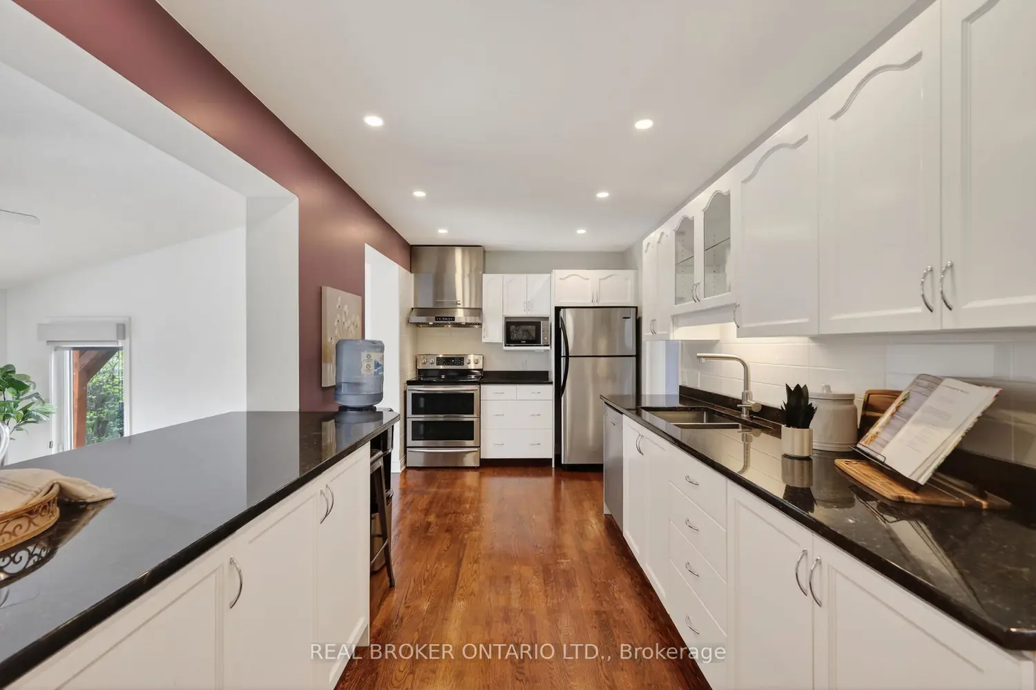 Additional image 3 of 1572 Dorion Avenue