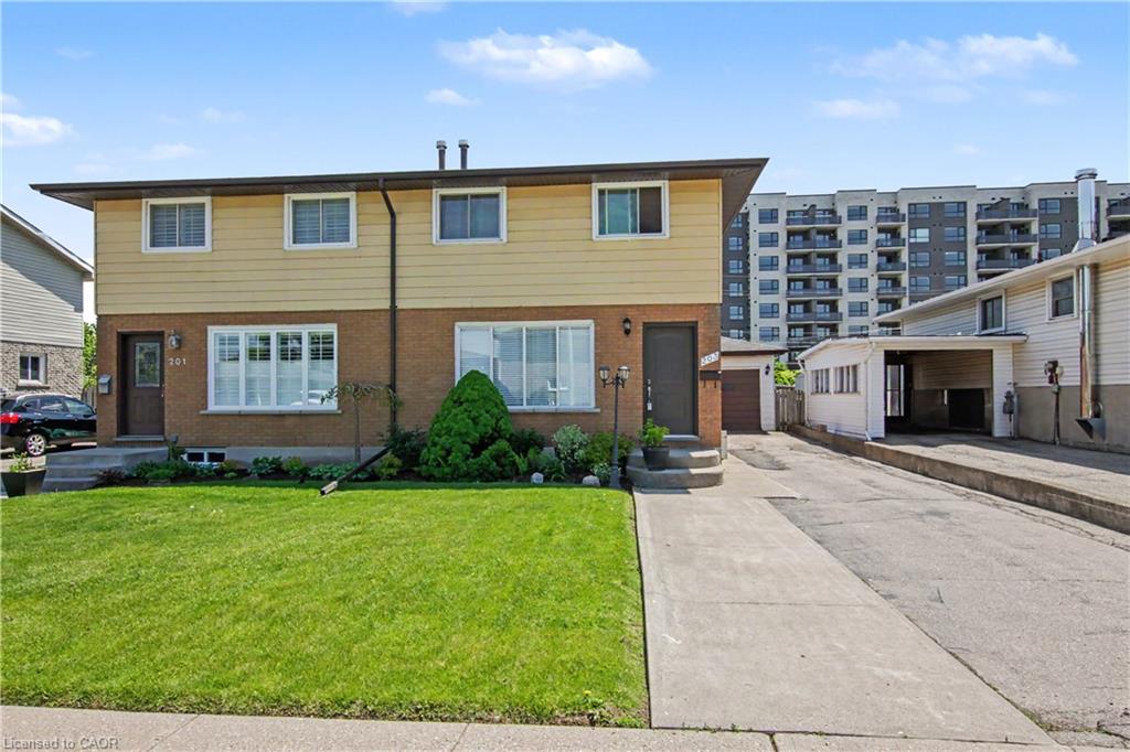 203 Moffat Drive, Cambridge, ON, N1R 6C1