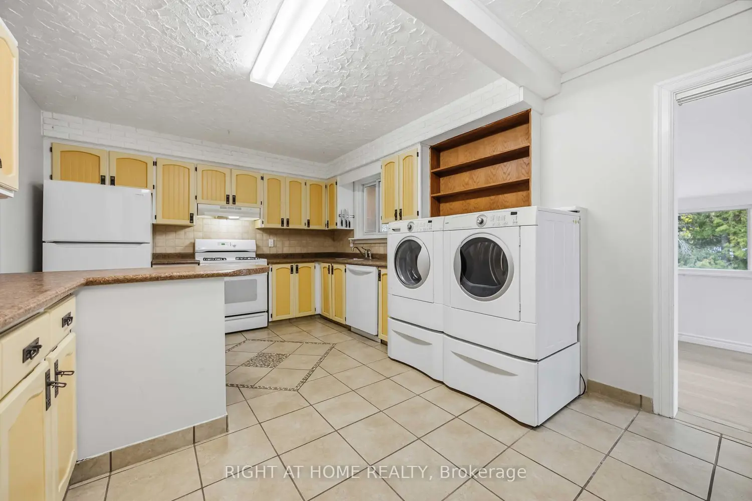 Additional image 8 of 999 St Pauls Street
