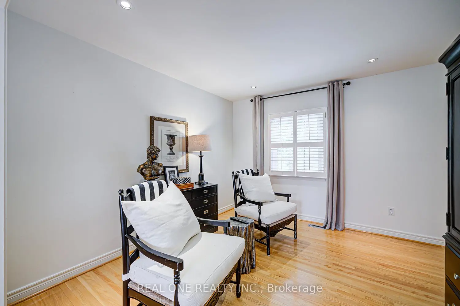 Additional image 13 of 21 Alcaine Court