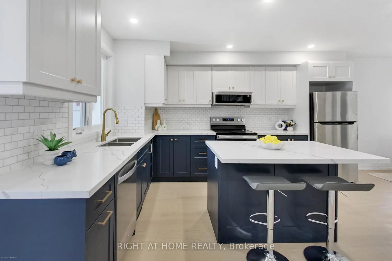 259 Robina Avenue photo 2
