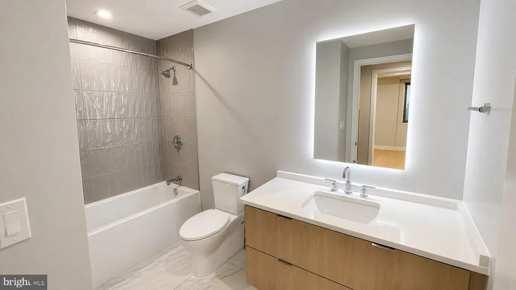Additional image 10 of 1224 M Street NW Unit T-03, Washington, DC 20005