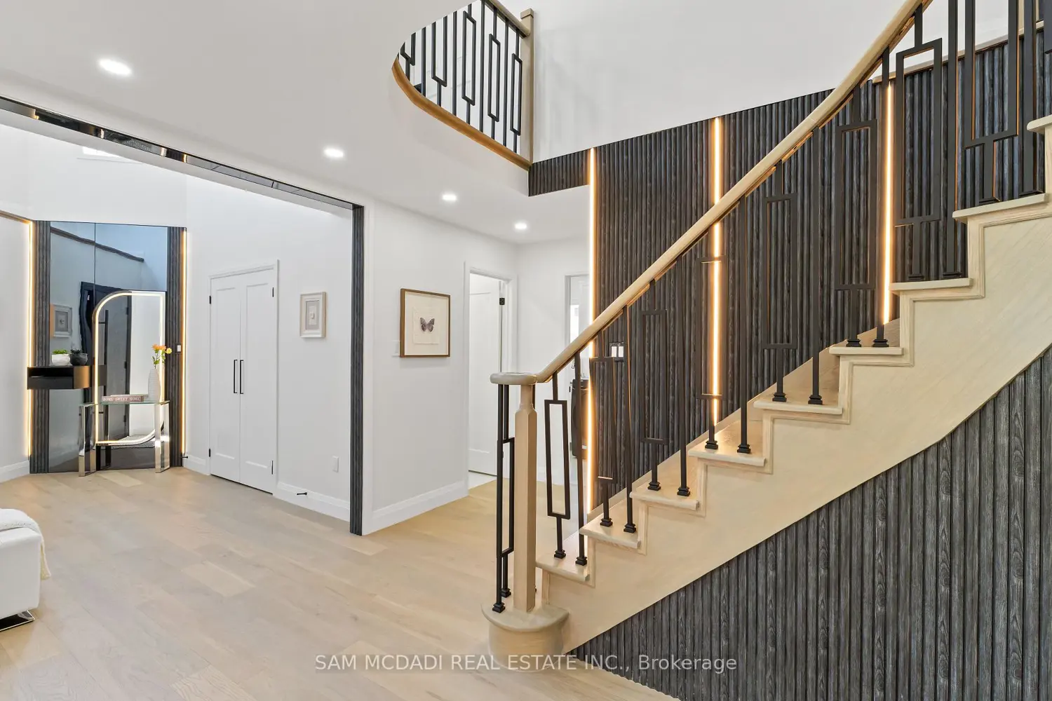 Additional image 9 of 1521 Roseway Drive