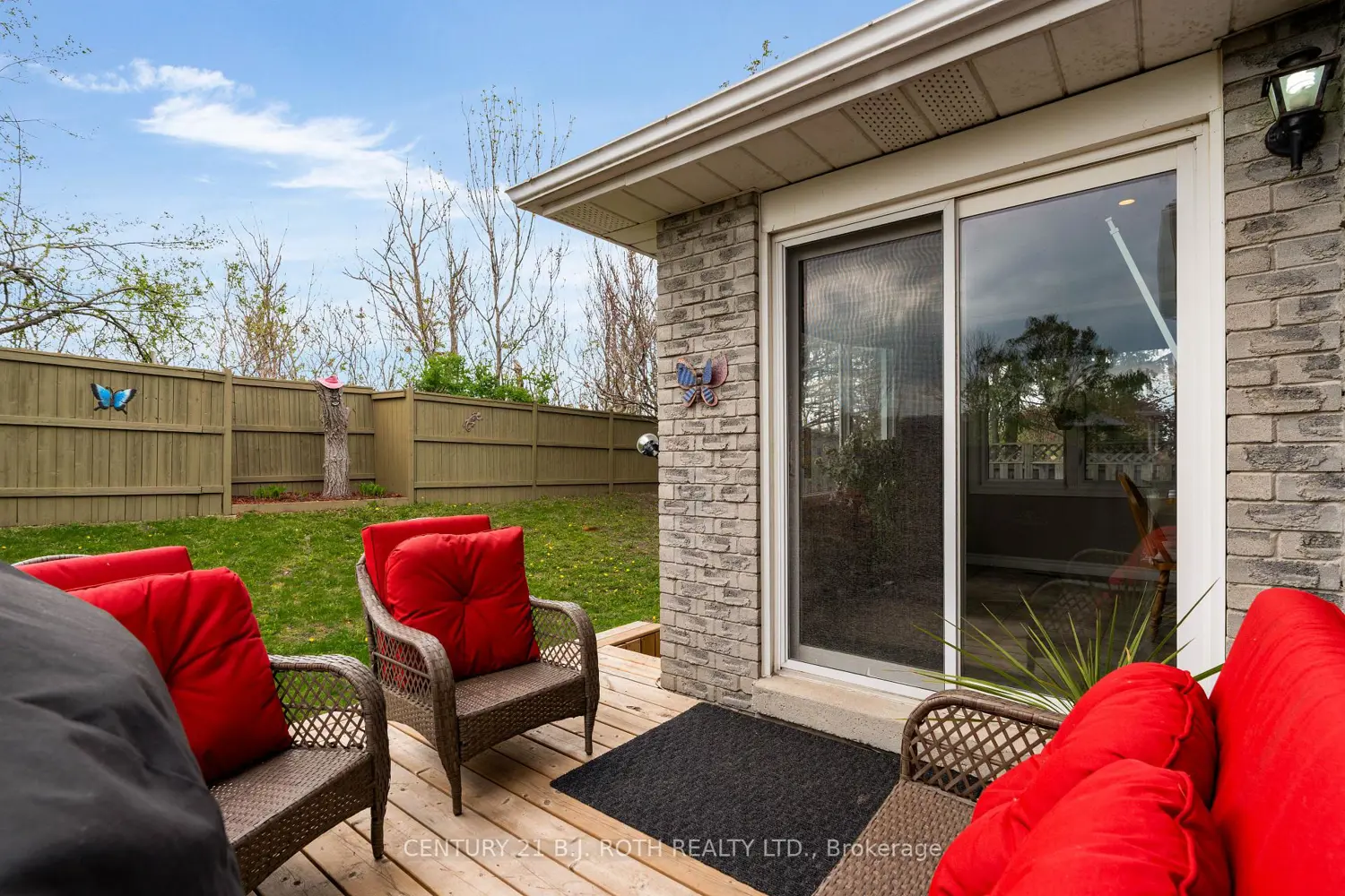 Additional image 6 of 37 Laurentian Lane