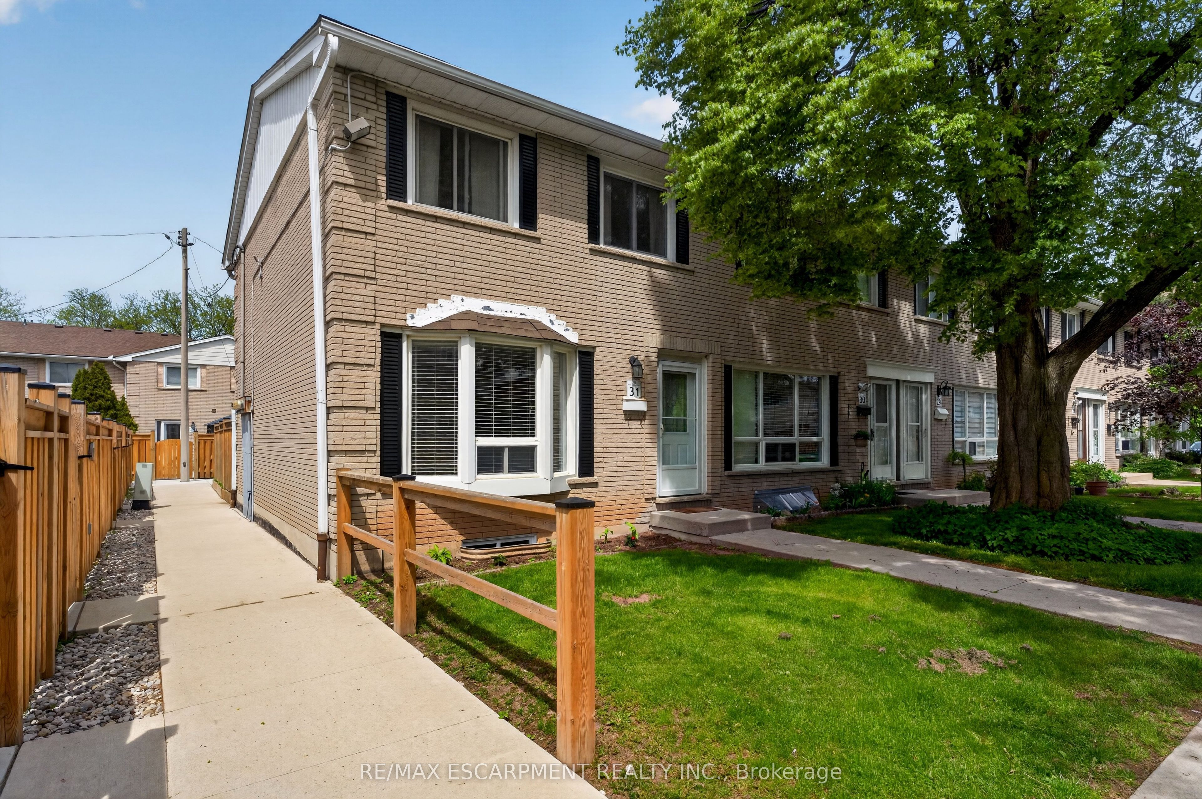 31-2700 Barton Street E, Hamilton, ON, L8E 2J7