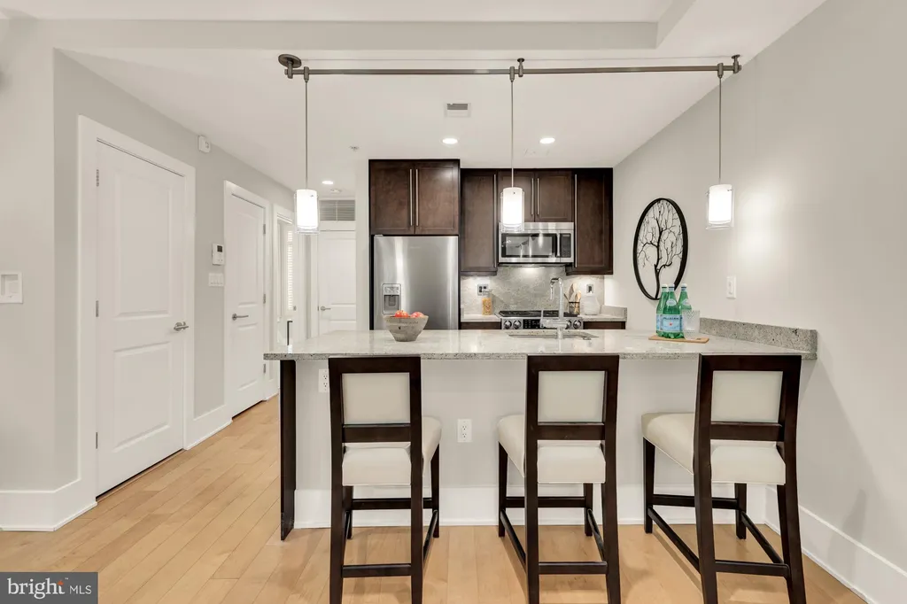 Additional image 10 of 2818 Connecticut Avenue NW Unit 7, Washington, DC 20008