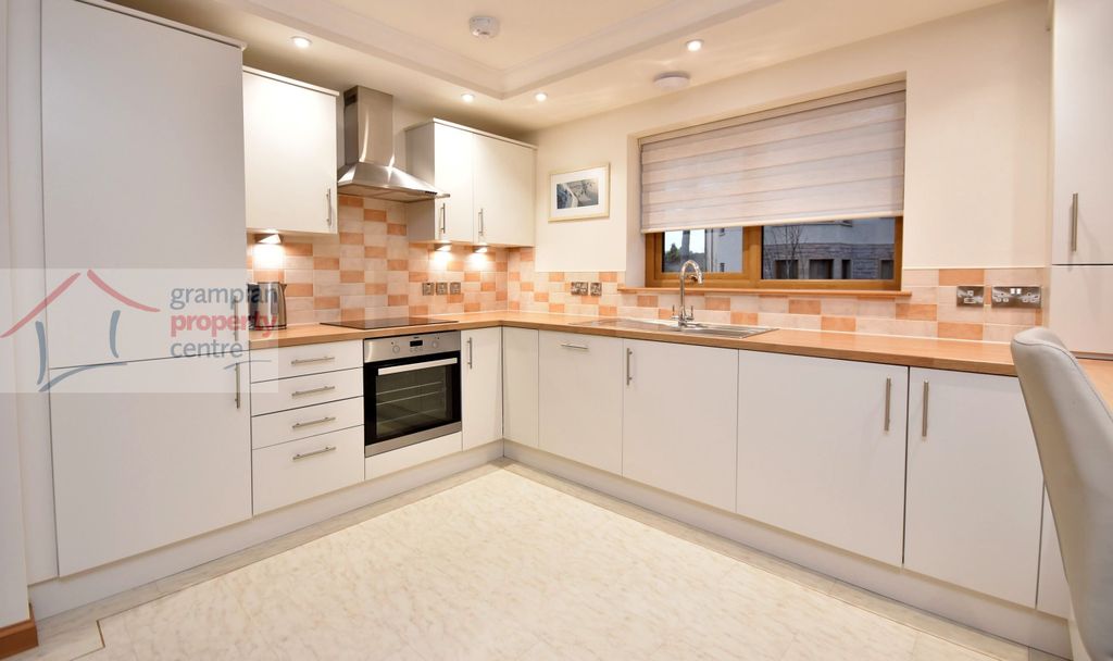 Additional image 9 of 2 bed flat for saleProvost Drive, Lossiemouth IV31