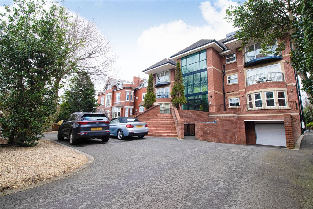 Additional image 31 of 3 bed flat for saleCambridge Road, Southport, Merseyside PR9