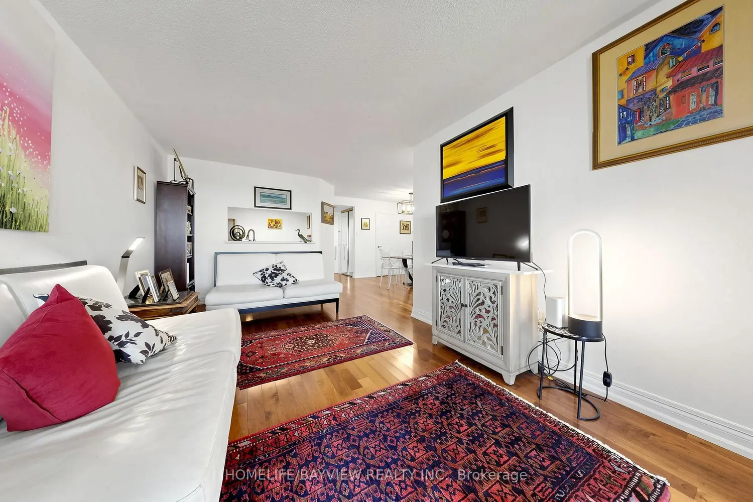 Additional image 10 of 7601 Bathurst Street 902