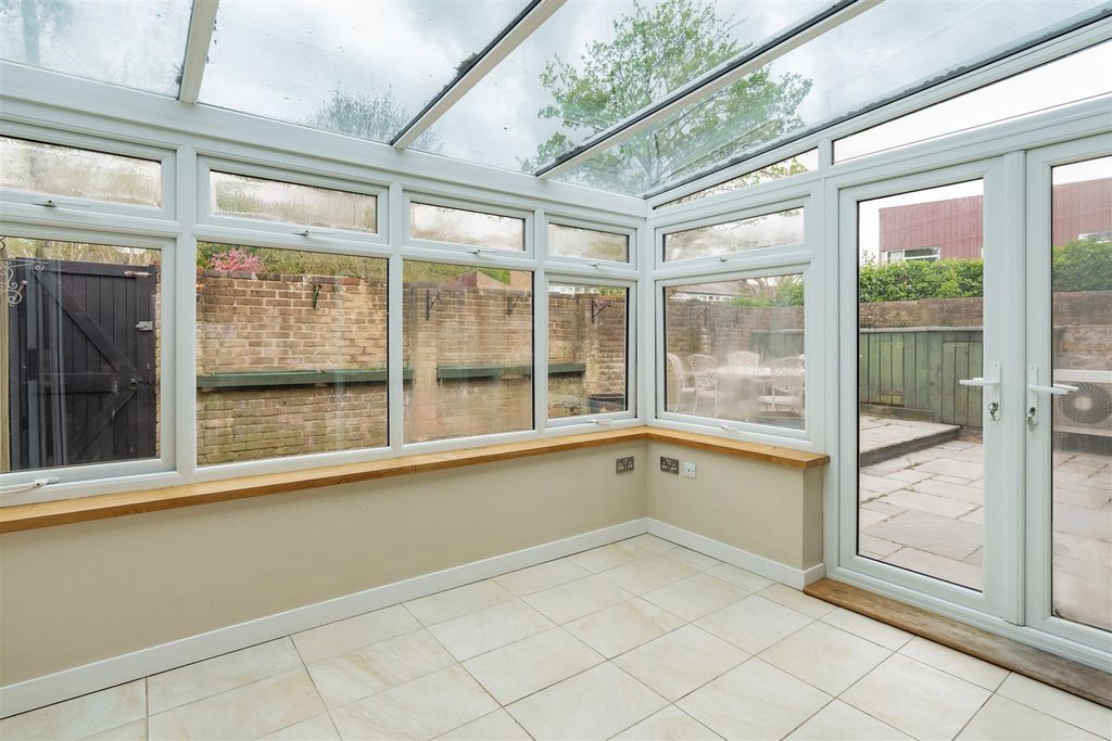 Additional image 7 of 2 bed semi-detached bungalow for saleKnights Croft, New Ash Green DA3