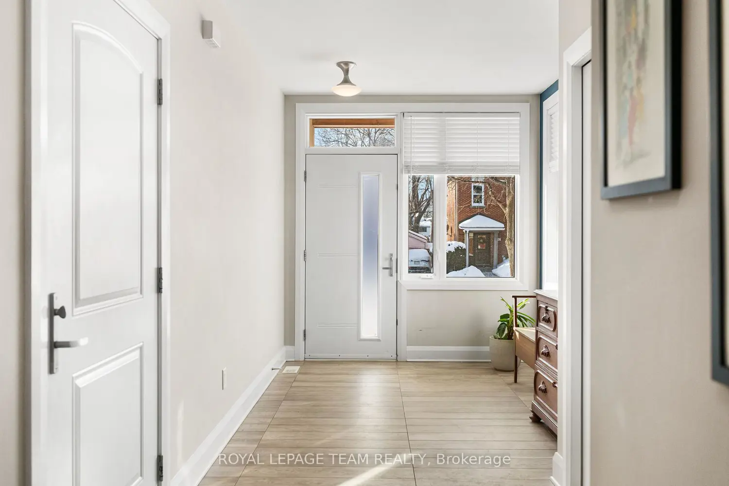 649 Churchill Avenue photo 3
