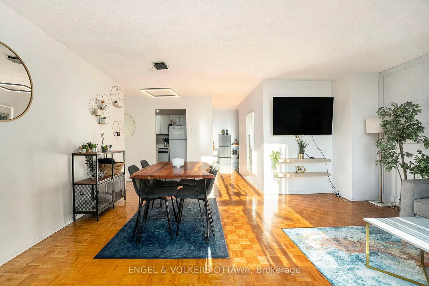 Additional image 4 of 475 Laurier Avenue 907