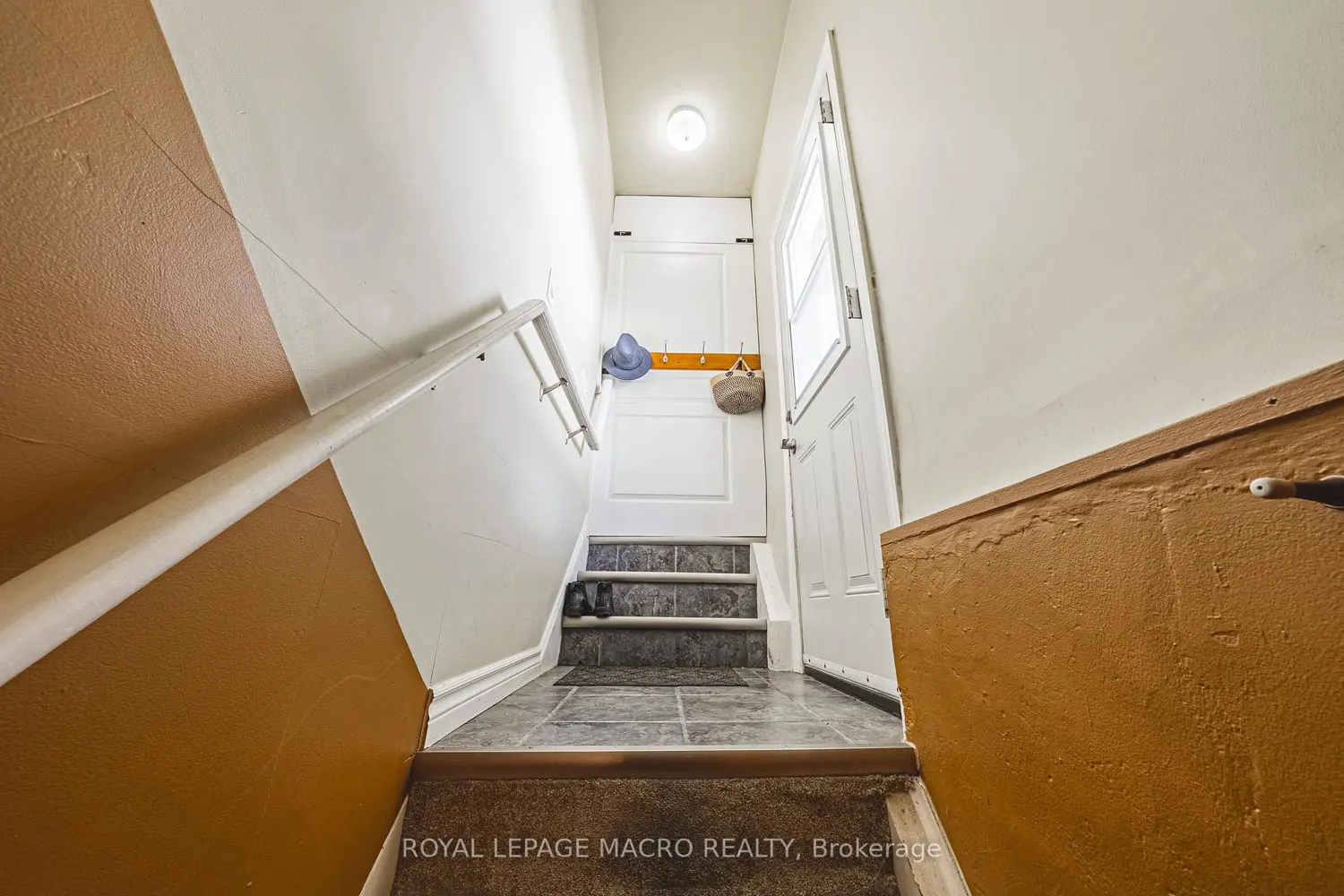 Additional image 7 of 242 East 43Rd Street