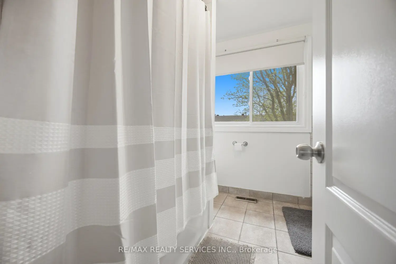 Additional image 12 of 43 Vodden Court 47