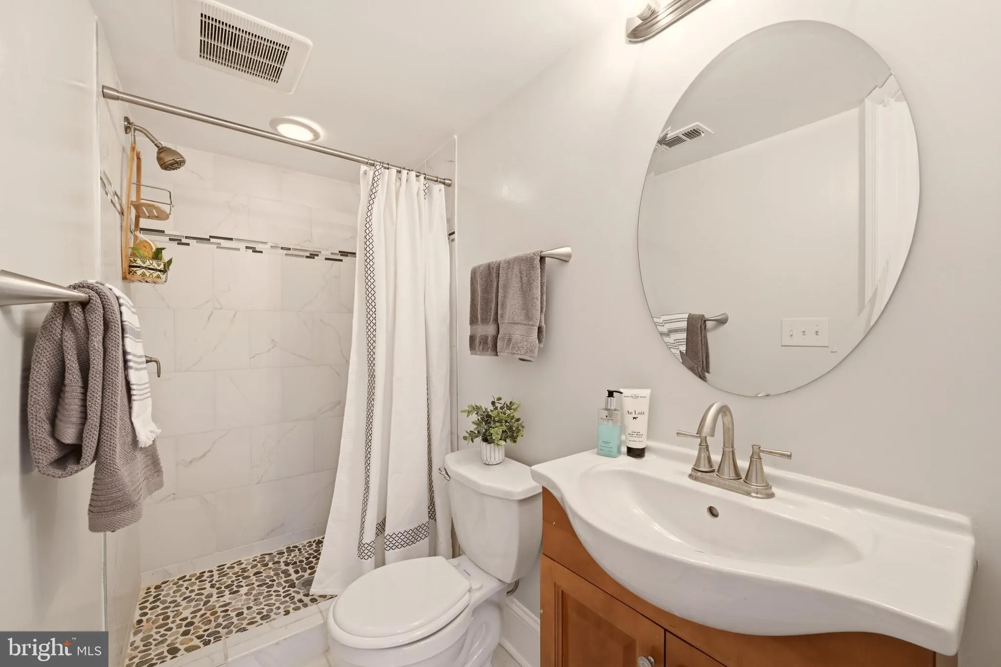 Additional image 64 of 1425 C Street NE, Washington, DC 20002