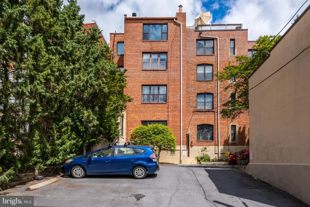 1848 Wyoming Avenue NW Unit 201, Washington, DC 20009