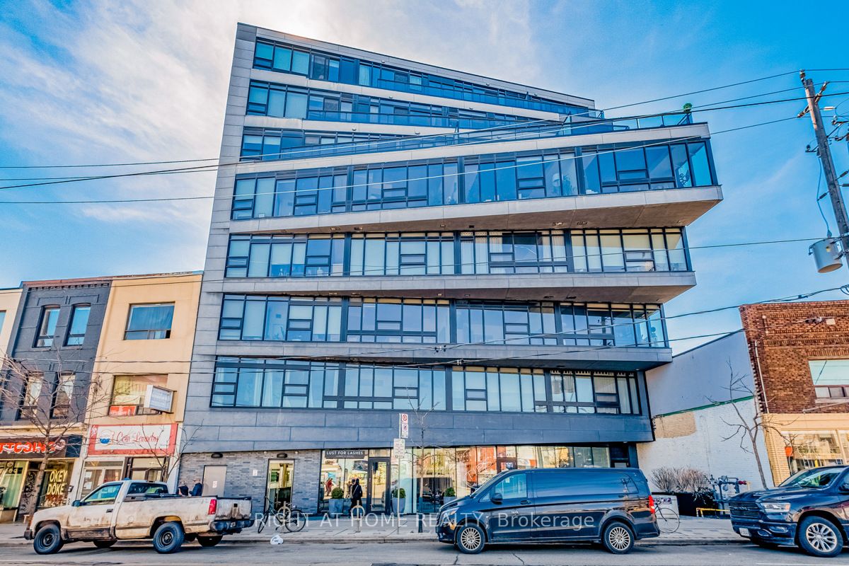 202-1239 Dundas Street W, Toronto, ON, M6J 1X6