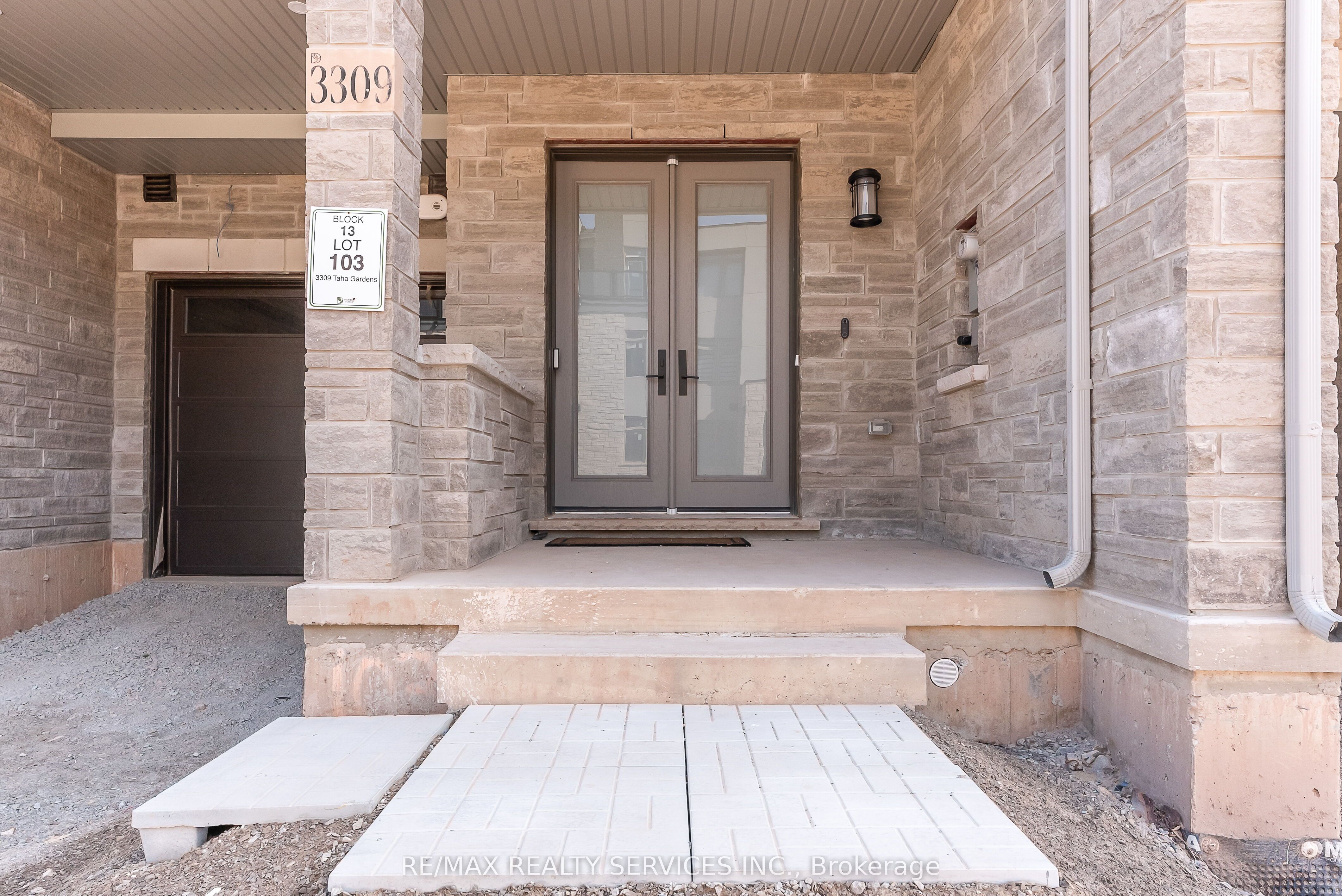 Additional image 2 of 3309 Taha Gardens, Oakville, ON, L6M 5R9