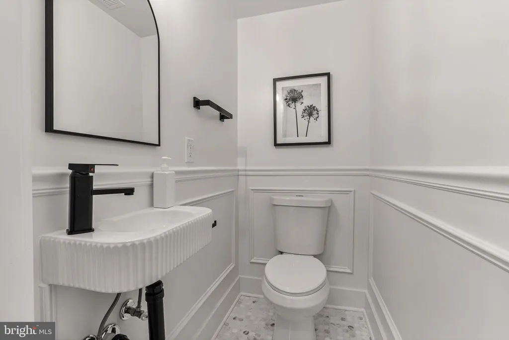Additional image 22 of 4308 4th Street NW, Washington, DC 20011