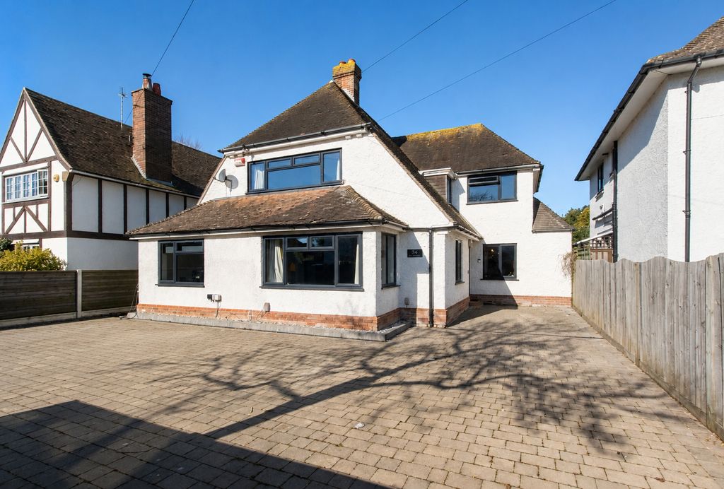 5 bed detached house for saleAudley Road, Folkestone CT20