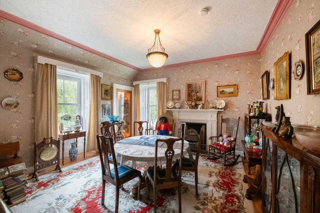 Additional image 7 of 3 bed flat for saleLyon Road, Killin FK21