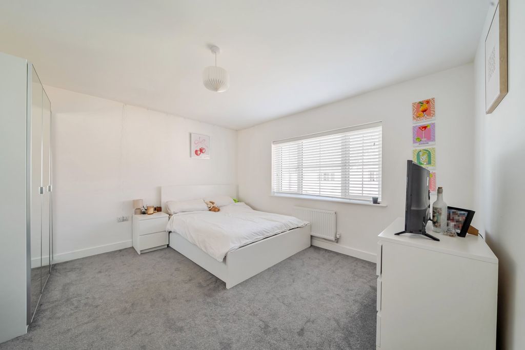 Additional image 10 of 2 bed end terrace house for saleHoo Farm Way, Minster, Ramsgate CT12