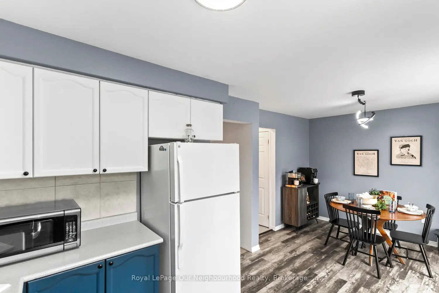 61 Fry Crescent photo 3