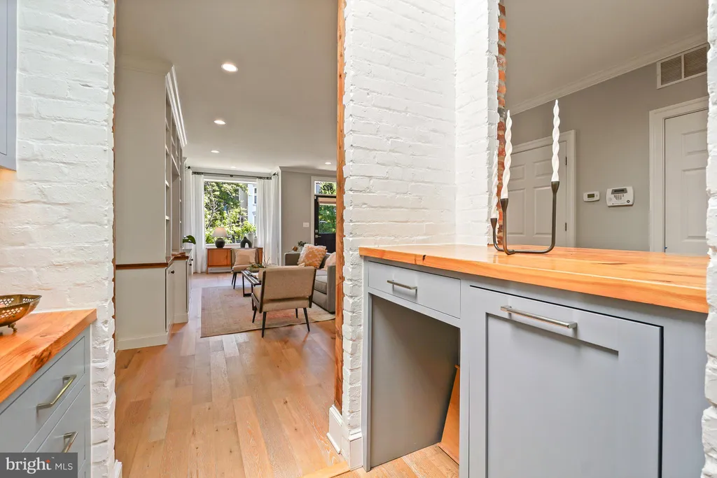 Additional image 8 of 822 11th Street NE, Washington, DC 20002